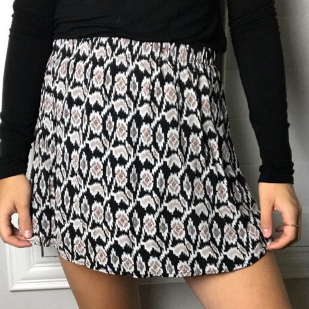BRANDY MELVILLE Womens Flowy Printed Mini Skirt S